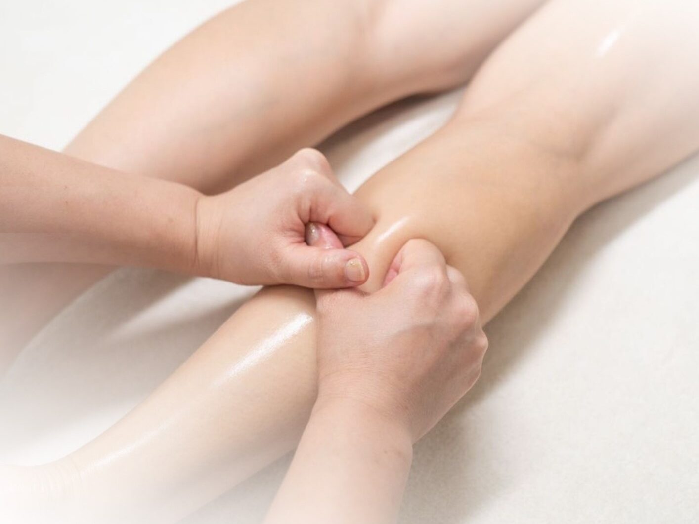 リンパマッサージ